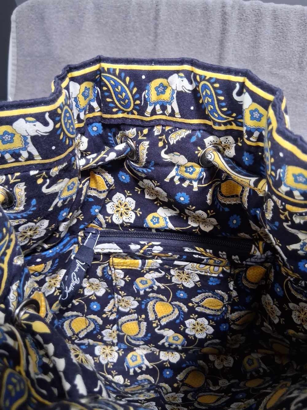 Vera Bradley Ellie Blue & Yellow Elephant Drawstring Crossbody Bag flap pockets - Picture 11 of 11